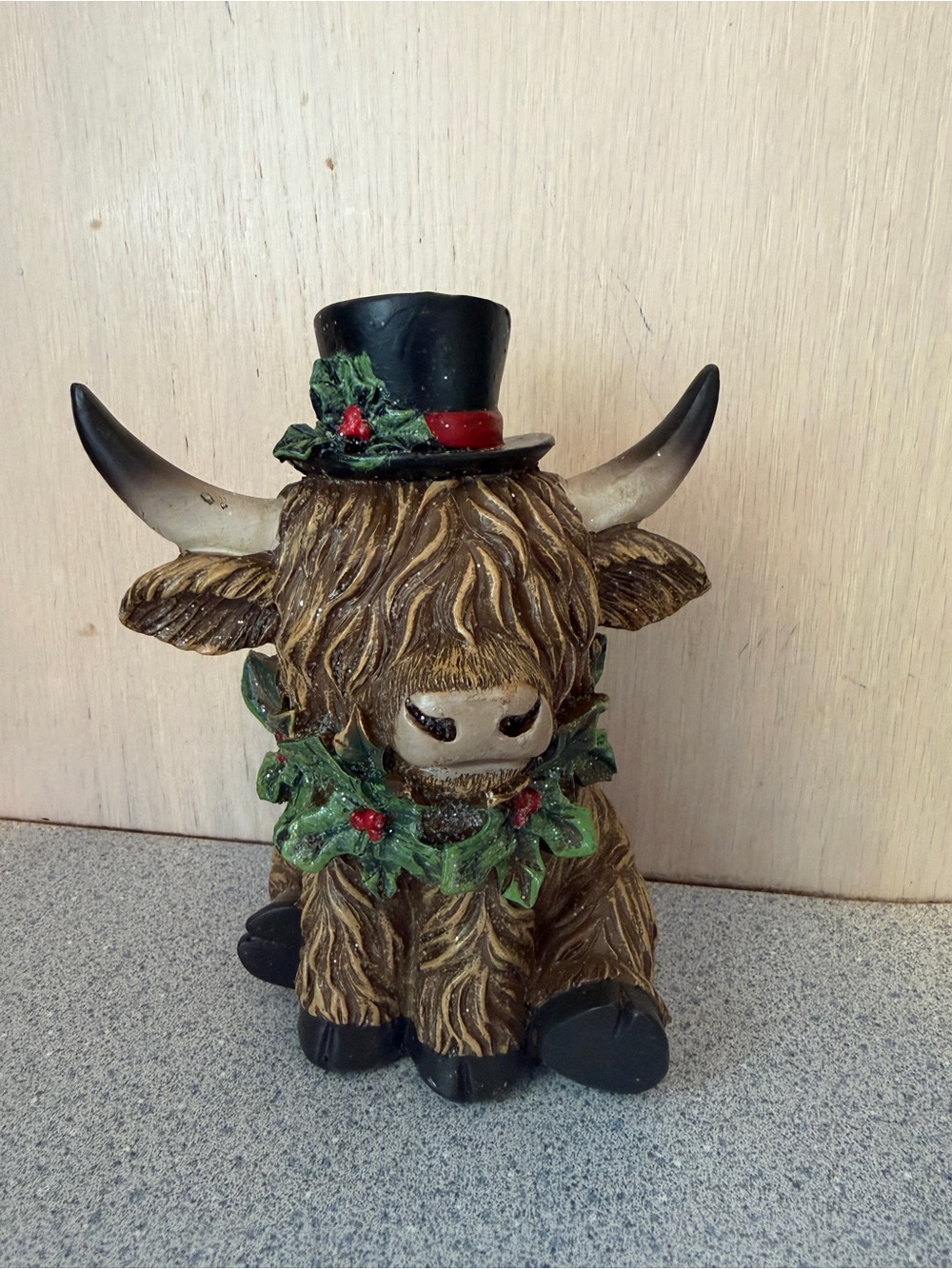 New Hobby Lobby Christmas 2026 Highland Cow 6" Set Holiday Top Hat Holly Berry
